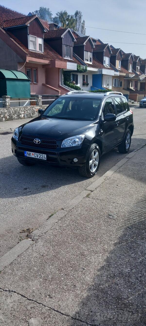 Toyota - RAV 4 - 2,2 dti