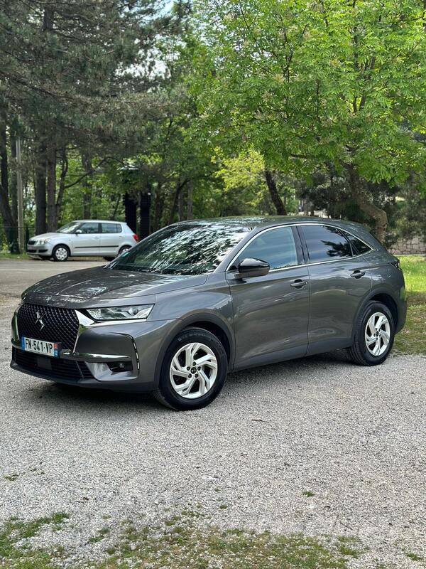 DS Automobiles - DS 7 Crossback