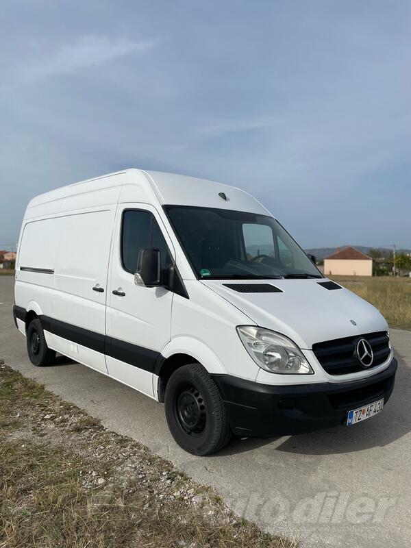 Mercedes Benz - Sprinter