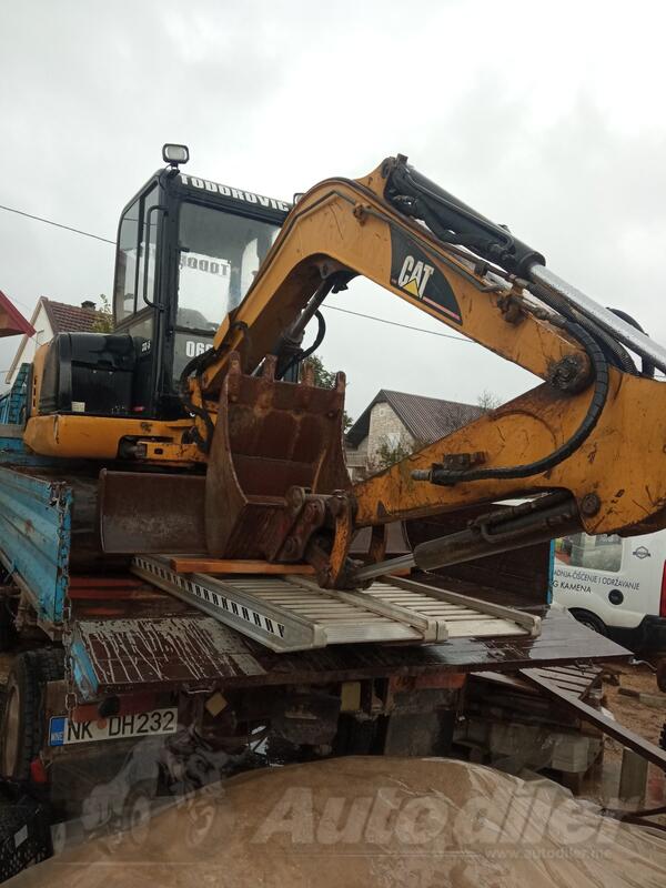 CAT - Cat 303.5