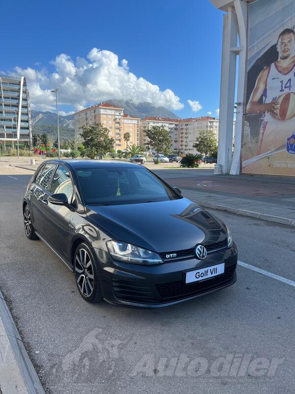 Volkswagen - Golf 7 - 2.0