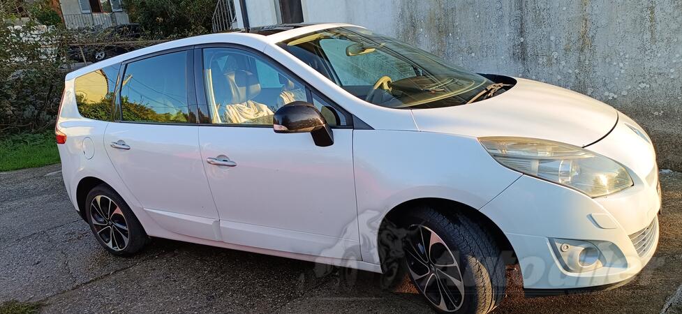 Renault - Grand Scenic - 2.0 dci  sa 7 sjedista