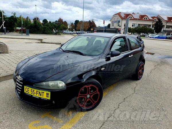 Alfa Romeo - 147 - Cijena 2900 € - Montenegro Budva Centar grada Autos
