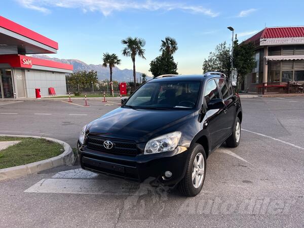 Toyota - RAV 4 - 2.2 D-4D