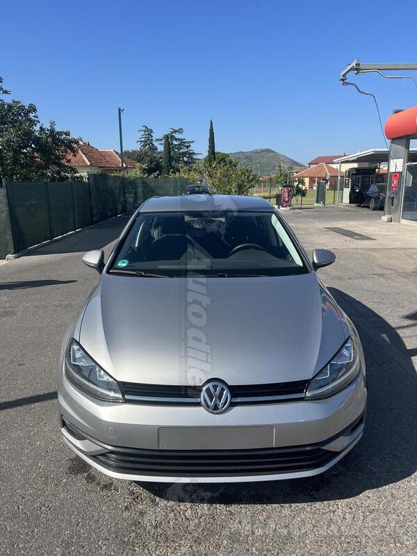 Volkswagen - Golf 7 - 1.6 Tdi