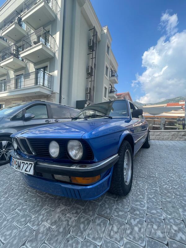 BMW - 520 - 2.0i