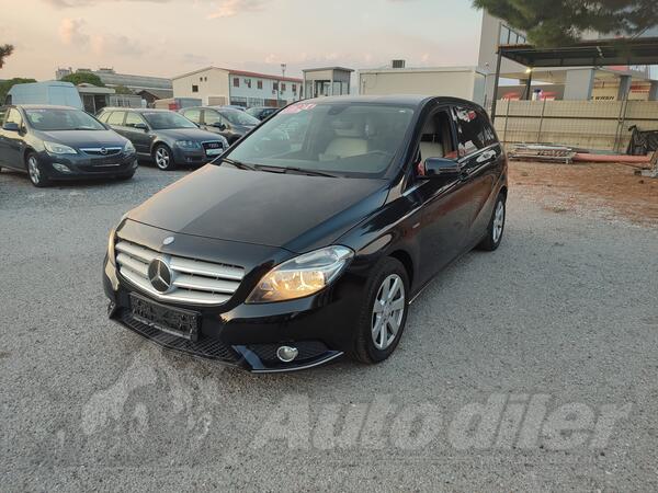 Mercedes Benz - B 180 - 1.8 CDI Blue Efficiency Automatic Tiptronic