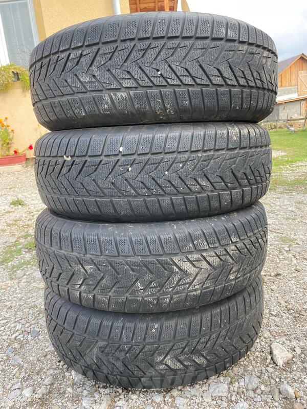 Vredestein - 215/65R17 - Univerzalna guma