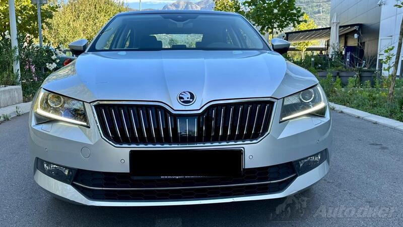 Škoda - Superb