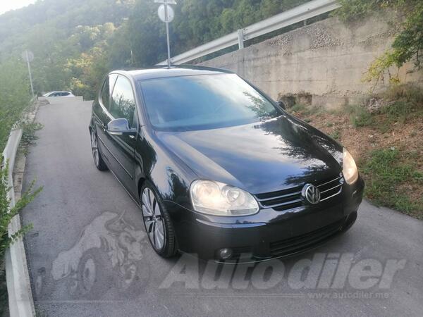 Volkswagen - Golf 5 - 2.0