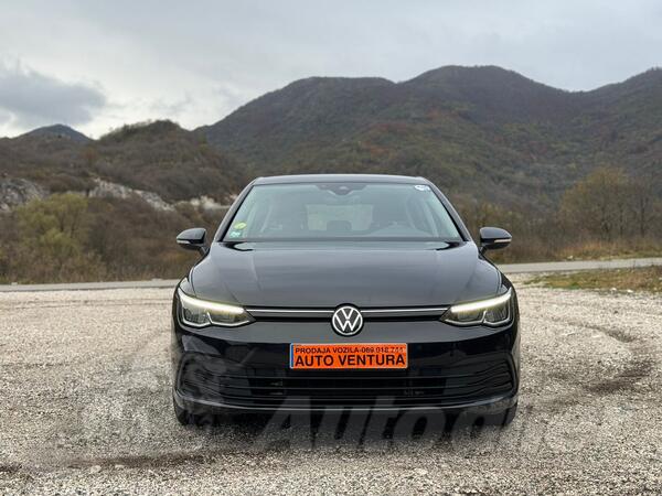 Volkswagen - Golf 8 - 01/2021.g/Automatik