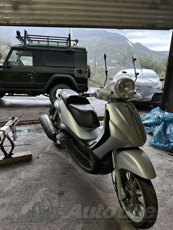 Piaggio - beverly