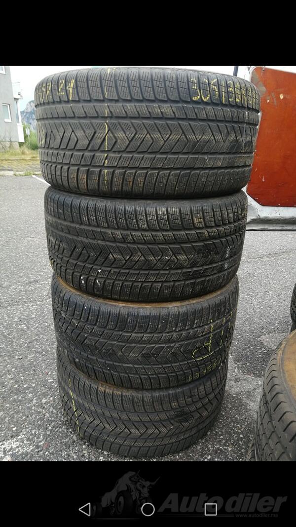 Pirelli - 305 35 r21  - Zimska guma