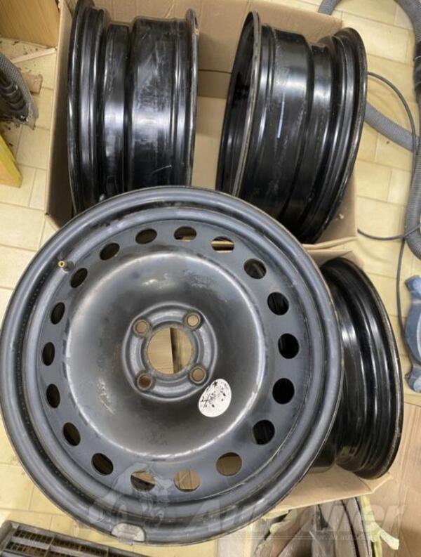 Fabričke - 4x100/16 - Čelik felne