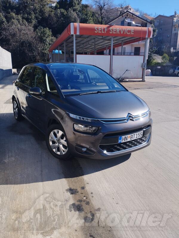 Citroen - C4 Picasso - EXCLUSIVE