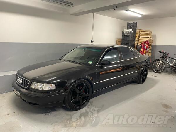 Audi - A8 - 4.2 QUATTRO