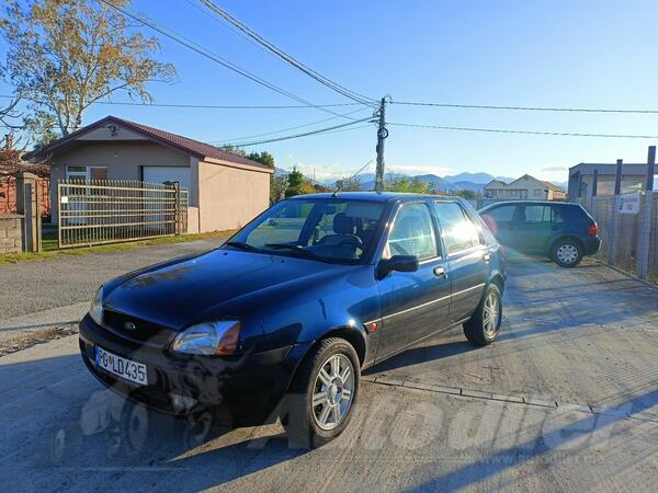 Ford - Fiesta - 1.8 DIZEL