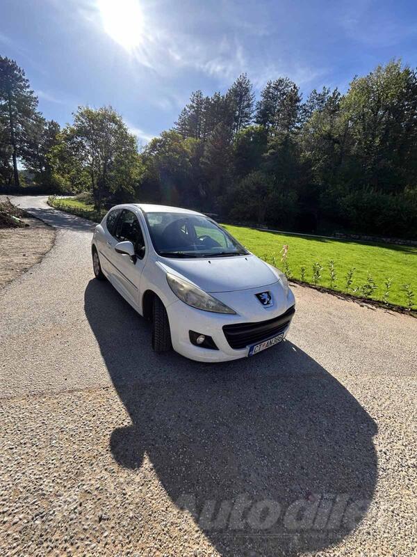 Peugeot - 207 - 1.4 HDI