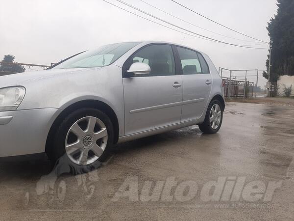 Volkswagen - Golf 5 - 1,9 TDI