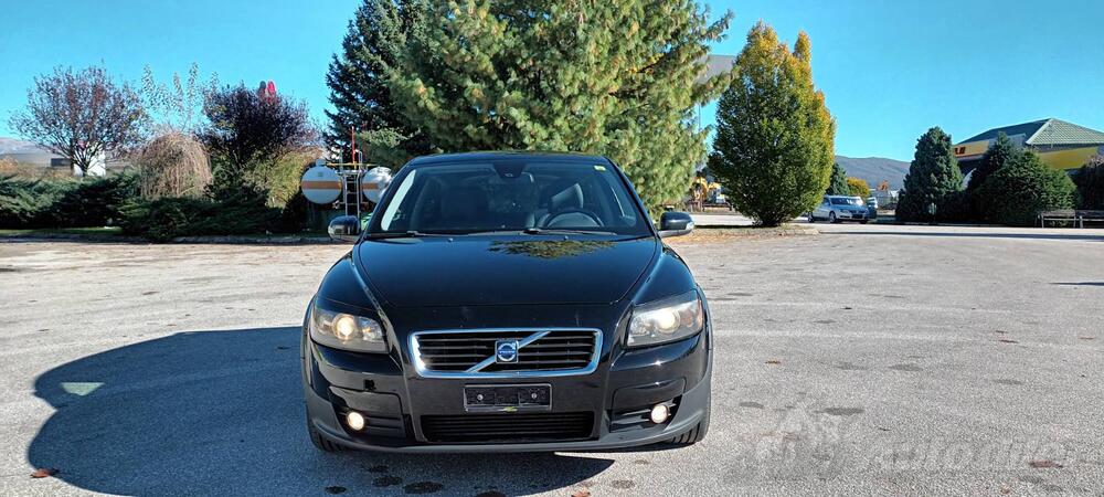 Volvo - C30 - volvo C30 -D5 MOMENTUMi