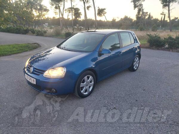 Volkswagen - Golf 5 - 1.9 TDI