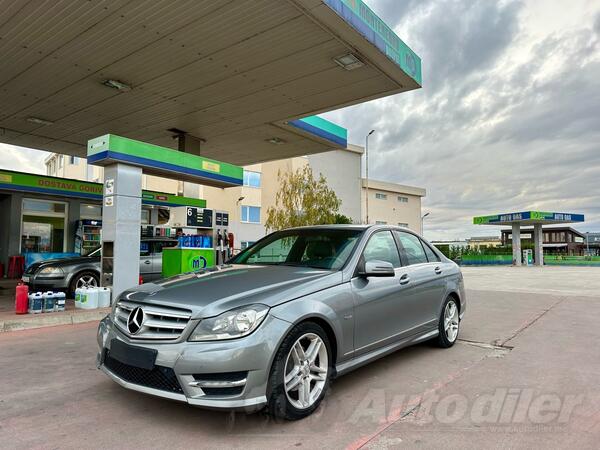 Mercedes Benz - C 200 - C200 AMG