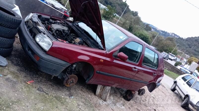 Volkswagen - Golf 3 - 1.6 74kw