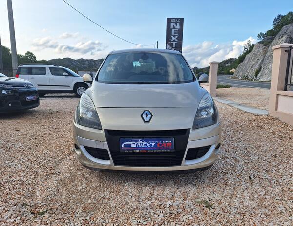 Renault - Scenic