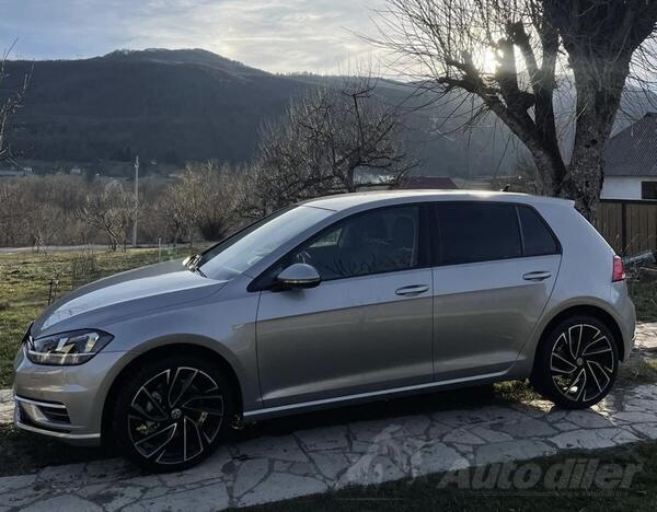 Volkswagen - Golf 7 - 1600