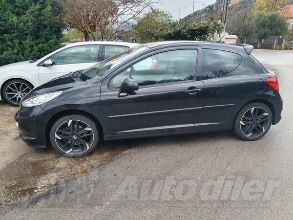 Peugeot - 207 - 16 hdi ful oprema