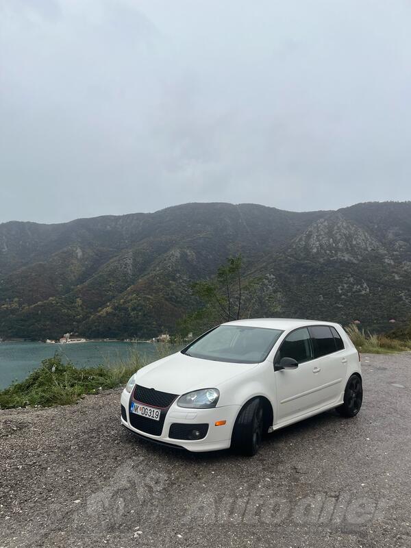 Volkswagen - Golf 5