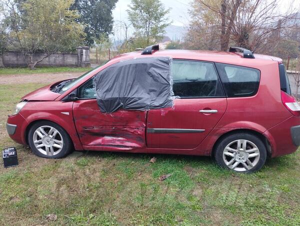 Renault - Grand Scenic - 1.9 dci