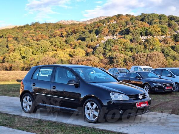 Volkswagen - Golf 5 - 1.9 tdi