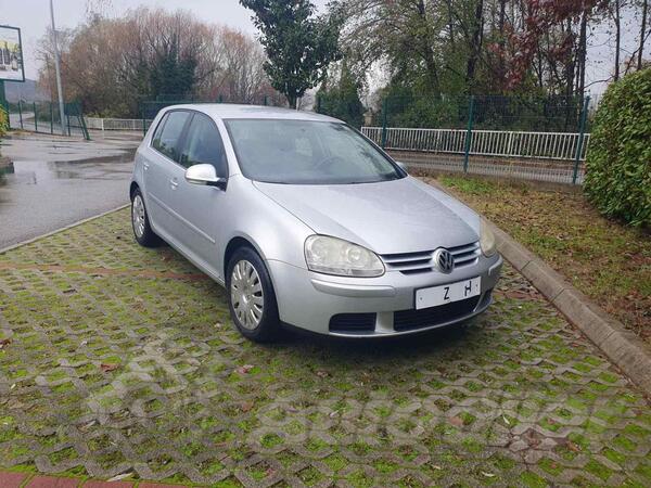 Volkswagen - Golf 5