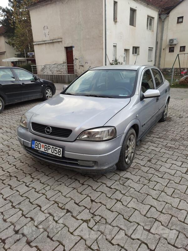 Opel - Astra - 1.7 DTI CLUB