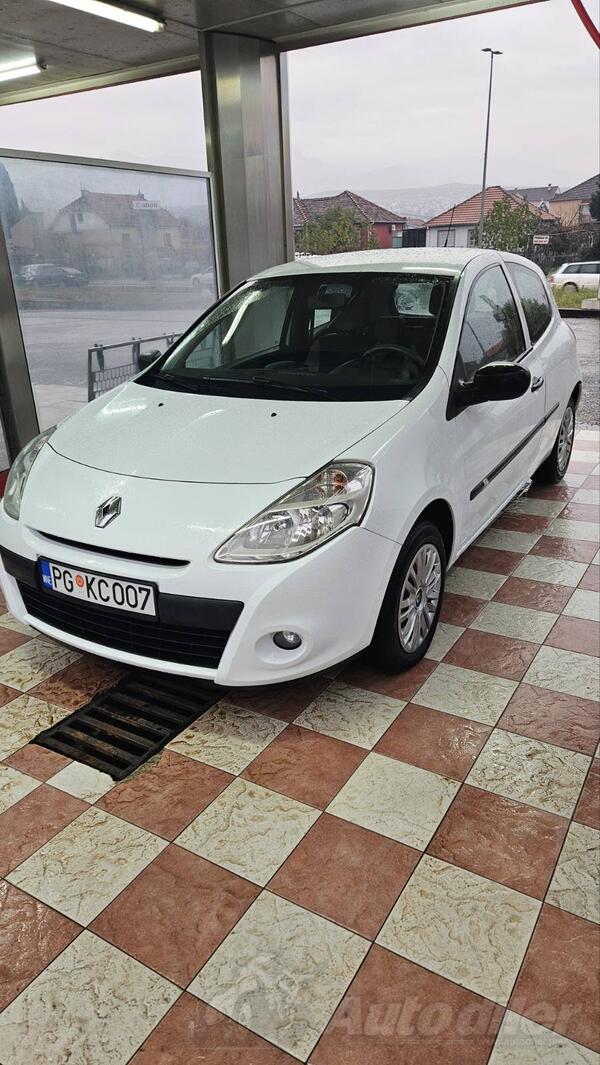 Renault - Clio - 1.5 dci