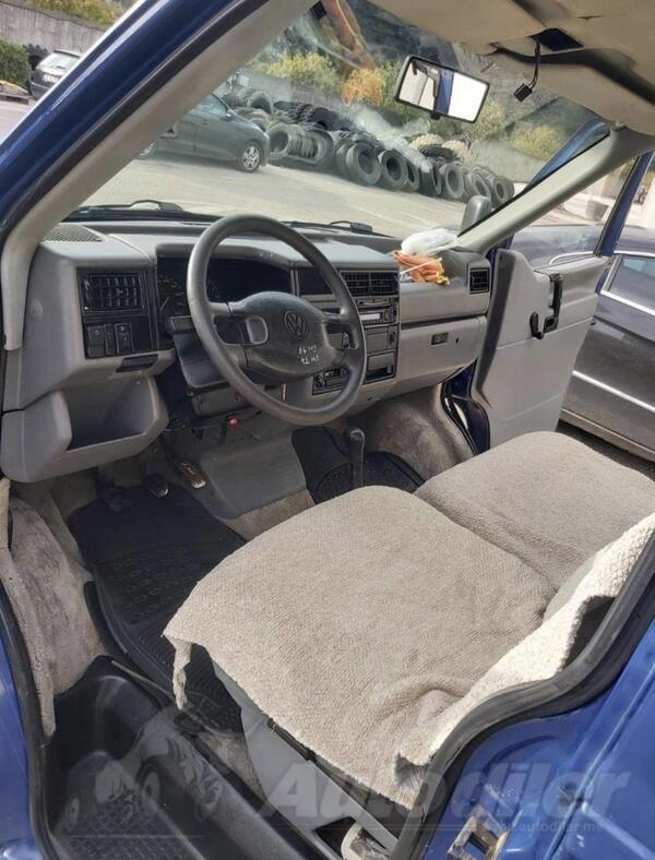 Volkswagen - Caravelle