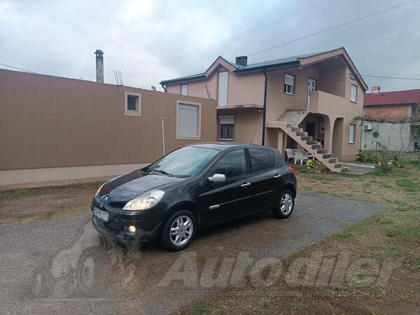 Renault - Clio - 1.5 dci