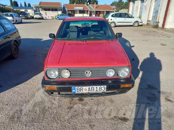 Volkswagen - Golf 2