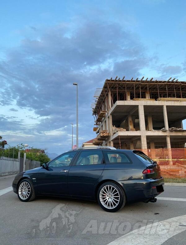 Alfa Romeo - 156 - Giugiaro Design 2.4 jtdM