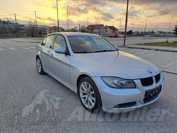 BMW - 320 - automatik