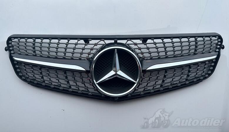 Grille for C 220 - year 2007-2011