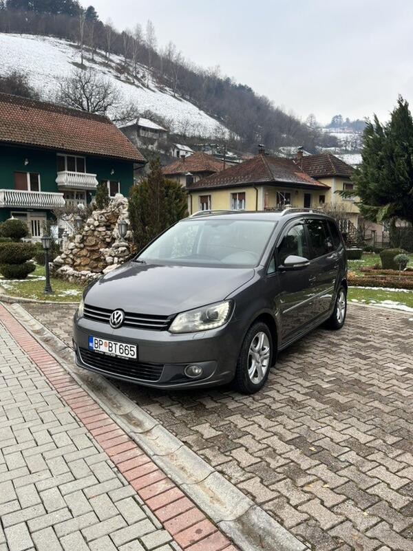 Volkswagen - Touran - 2.0 tdi