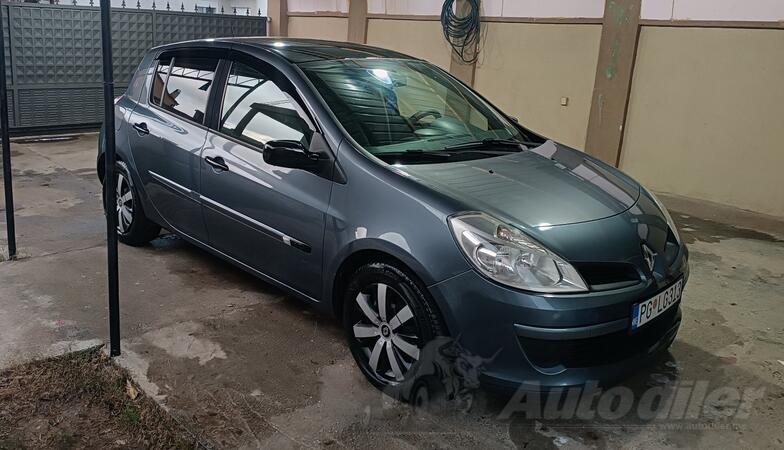 Renault - Clio - 1.5 dci