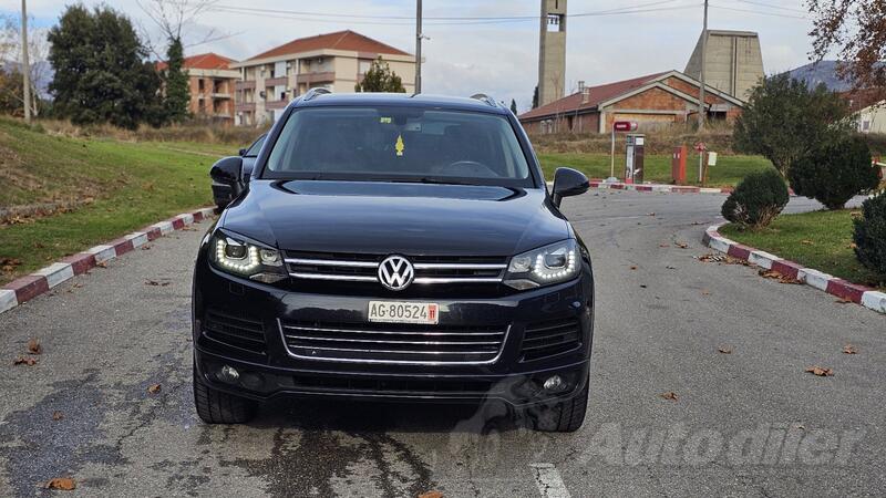Volkswagen - Touareg - 3.0 TDI R-LINE