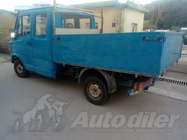 Mercedes Benz - 208 d