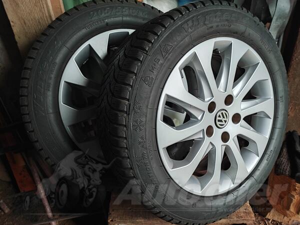 Fabričke felne i Winter 4 gume