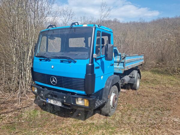 Mercedes Benz - 1320