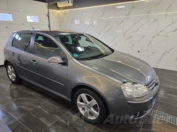 Volkswagen - Golf 5 - 2.0