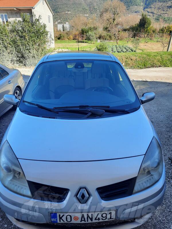 Renault - Scenic - 1.5 DCI